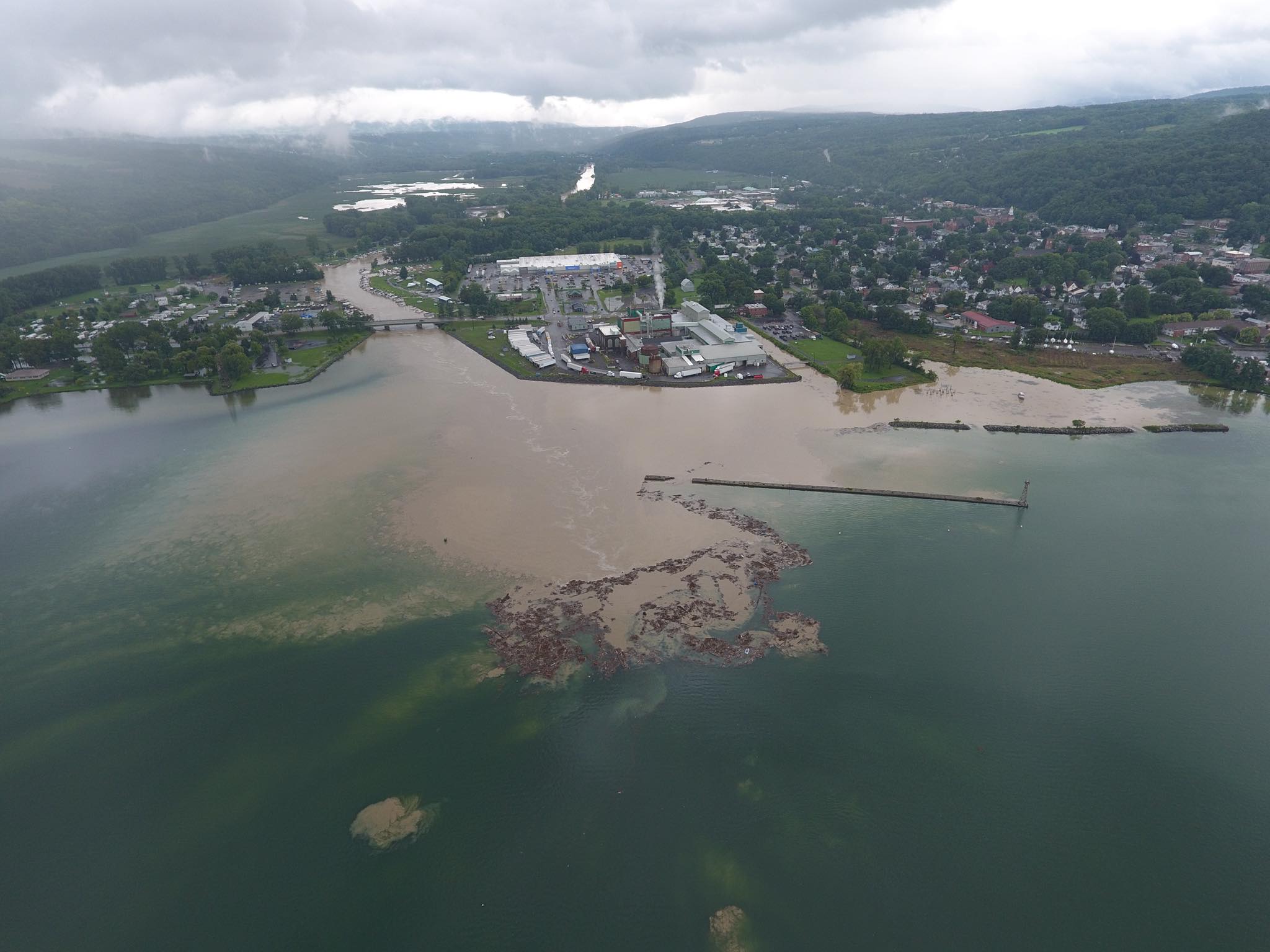 39183678_10212131100408896_4449235121043668992_o