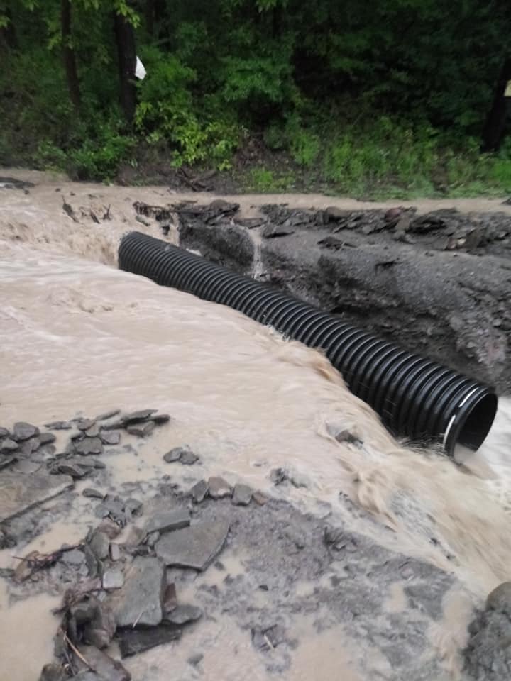 39239660_2214439948792109_2737617935496380416_n